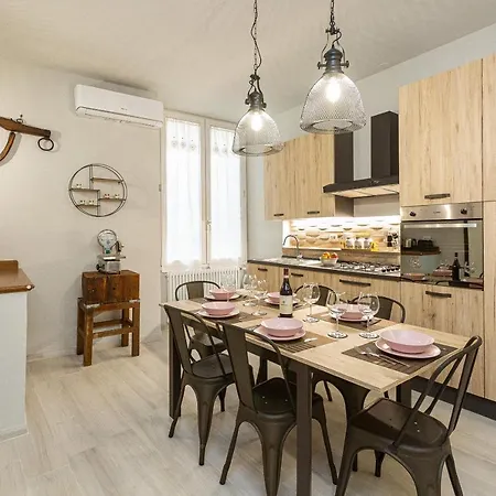 Geppi's Apartment Florenz